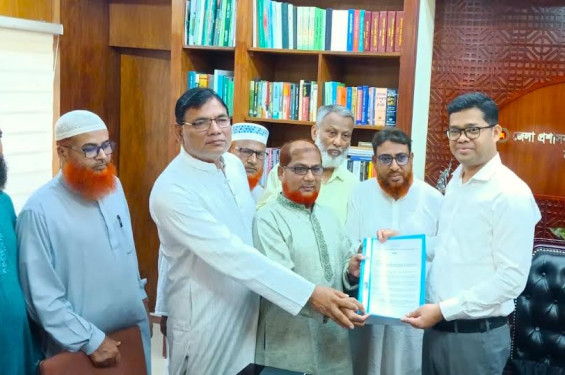 গ্যাস সংকট ও লোডশেডিং নিরসনে ঠাকুরগাঁওয়ে ১১ দলের স্মারকলিপি প্রদান