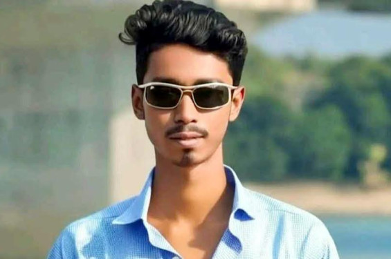 নড়াইলে ইয়াবা সেবনের ভিডিও ভাইরাল, ছাত্রদল নেতা বহিষ্কার