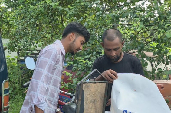 ঝিনাইদহে বাসচাপায় হোটেলশ্রমিক নিহত