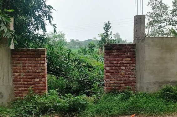 কোটচাঁদপুরের কুশনা ইউনিয়ন ভূমি সহকারী কর্মকর্তার বিরুদ্ধে তদন্তে অনিয়মের অভিযোগ