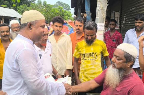 বাউফলে পৌর নির্বাচনপ্রচারে ব্যস্ত মেয়র প্রার্থী হুমায়ুন কবির, বিভিন্ন ওয়ার্ডে গণসংযোগ