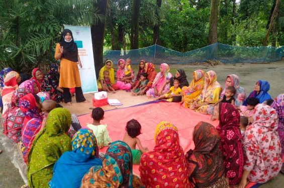 নোয়াখালীতে জলবায়ু ঝুঁকি মোকাবিলায় ৪৫০ নারীকে প্রশিক্ষণ