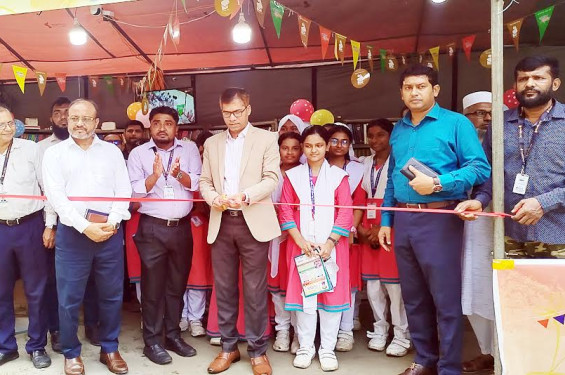 নড়াইলে ৫ দিনব্যাপী বইমেলার উদ্বোধন