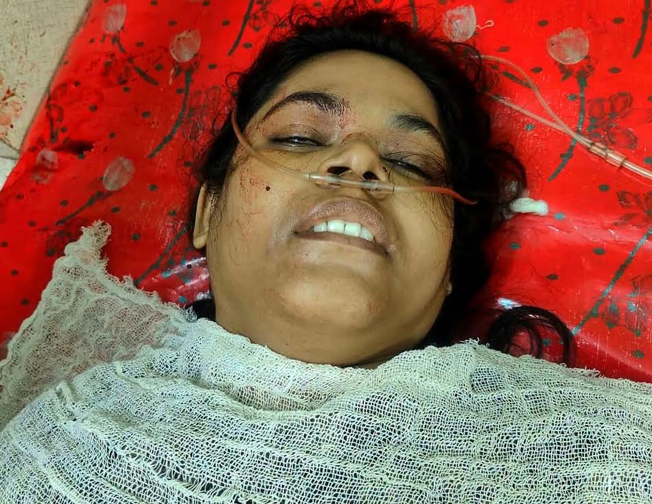 কালীগঞ্জে ট্রেনে কাটা পড়ে নারীর মৃত্যু