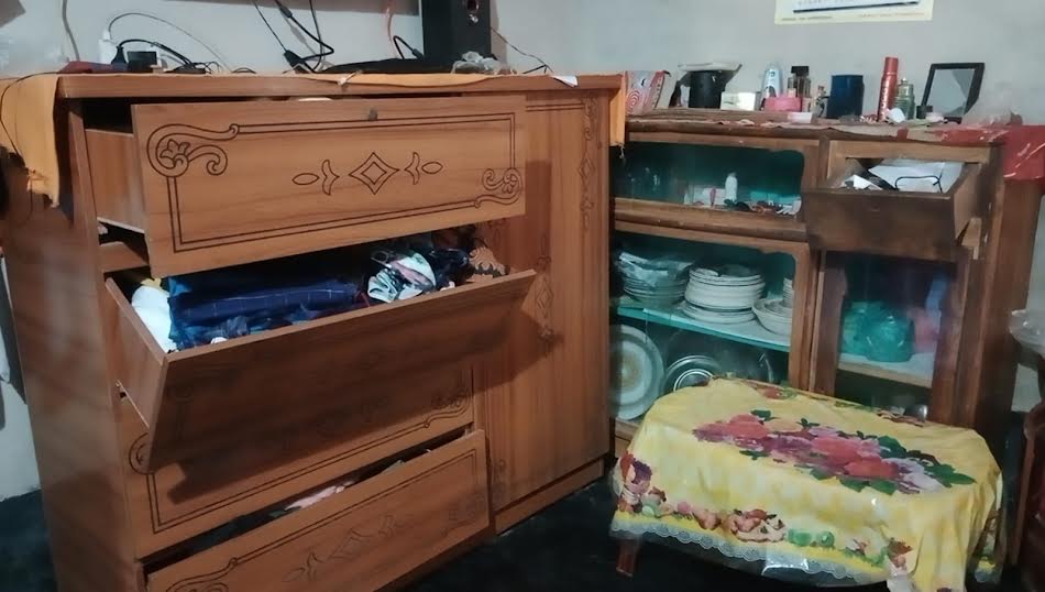 কৃষকের বাড়িতে দুঃসাহসিক চুরি, সর্বস্ব হারিয়ে স্ত্রীর আহাজারি