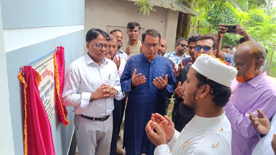 ঝিনাইদহে আরডিসিসির নবনির্মিত ভবনের উদ্বোধন