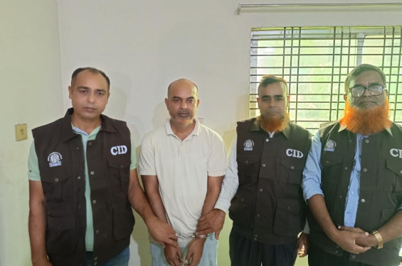 ঝিনাইদহের ব্যবসায়ী সুলতান হত্যা মামলার প্রধান আসামি চঞ্চল ১৩ বছর পর গ্রেপ্তার