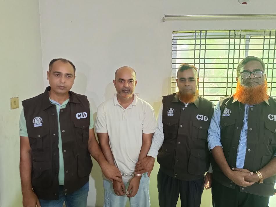 ঝিনাইদহের ব্যবসায়ী সুলতান হত্যা মামলার প্রধান আসামি চঞ্চল ১৩ বছর পর গ্রেপ্তার