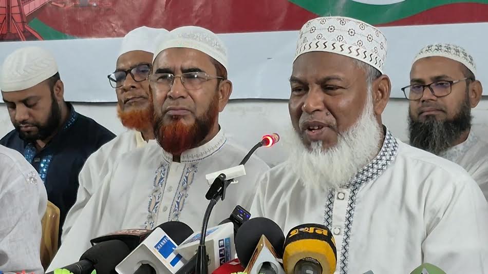 চাঁদাবাজ বললেই মানুষ বুঝে ফেলে কোন দলের কথা বলা হচ্ছে: সংসদ সদস্য আলী আজম
