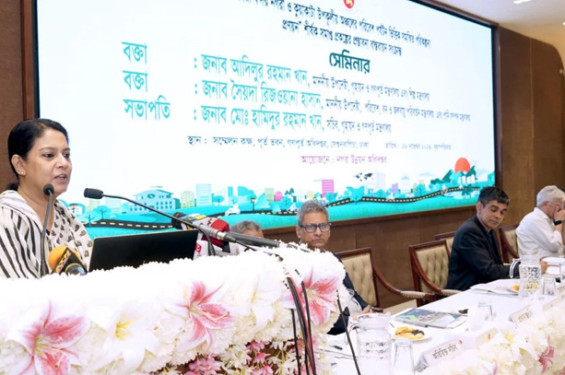 ল্যান্ড জোনিং ও কৃষি জমি সুরক্ষা আইনের খসড়া তৈরি হচ্ছে: পরিবেশ উপদেষ্টা