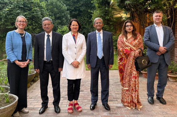 ব্রিটিশ প্রতিমন্ত্রীর সঙ্গে বিএনপি নেতাদের ঘণ্টাব্যাপী বৈঠক