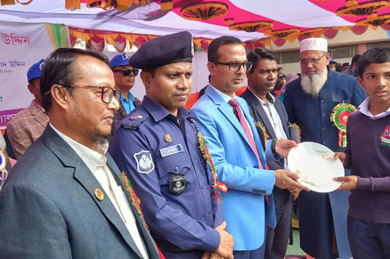 চাঁদপুরে হাসান আল‌ী সরকা‌রি উচ্চ বিদ‌্যালয়ের বা‌র্ষিক ক্রীড়া অনুষ্ঠান