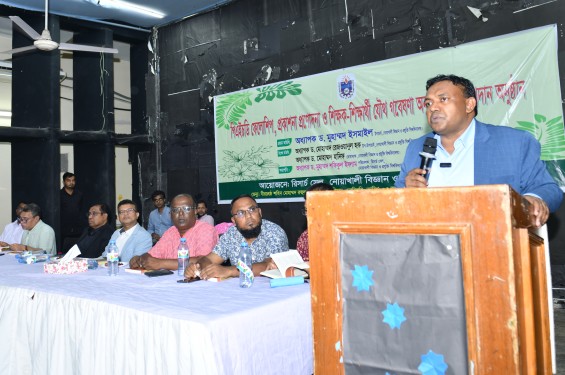 নোবিপ্রবিতে পিএইচডি ফেলোশিপ, প্রকাশনা প্রণোদনা ও গবেষণা অনুদানের চেক প্রদান