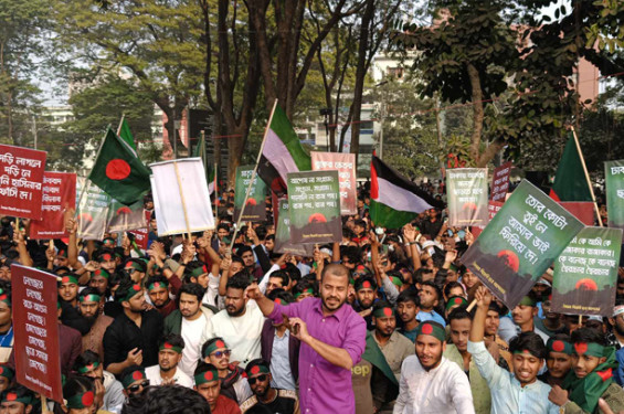 শহীদদের স্মরণে নীরবতা দিয়ে শুরু ‘মার্চ ফর ইউনিটি’