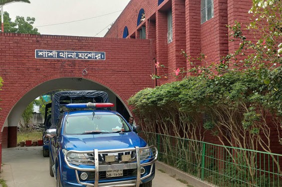 যশোরের শার্শায় গৃহবধূকে গণধর্ষণের অভিযোগ