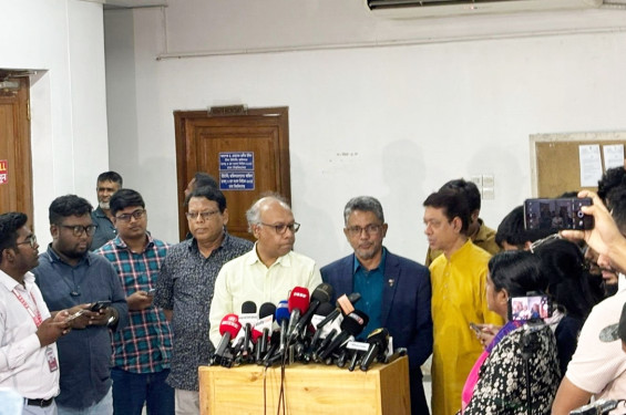 ২৮ পদে লড়তে চান ৬৫৮ প্রার্থী, মনোনয়ন সংগ্রহের শেষ দিনে জমা পড়ল ১০৬ ফরম