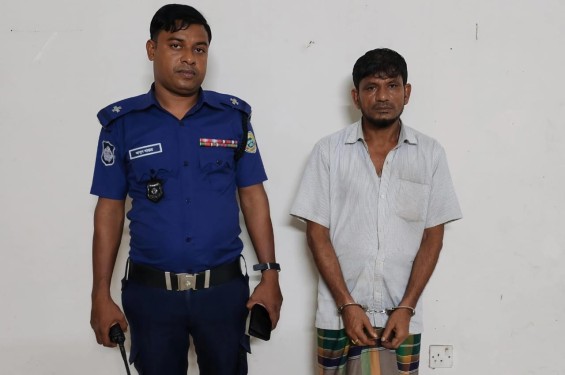 বাউফলে ইউপি সদস্য ও যুবলীগ সভাপতি হারুন ইয়াবাসহ গ্রেফতার