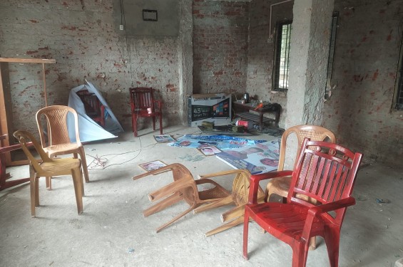 বান্দরবানে গভীর রাতে বিএনপির অফিস ভাঙচুর