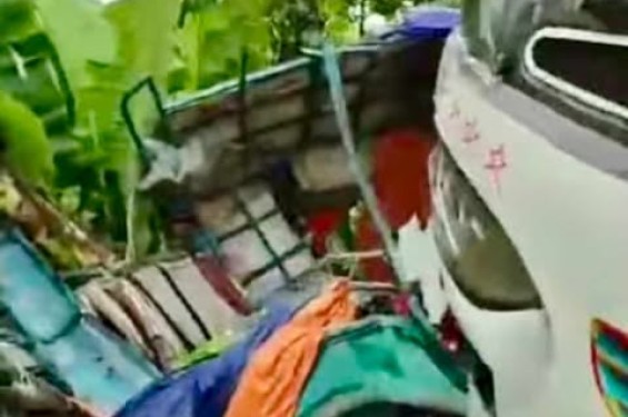 আমতলীতে সড়ক দূর্ঘটনায় বাবা মেয়েসহ নিহত ৩ ও শিশুসহ আহত ৪