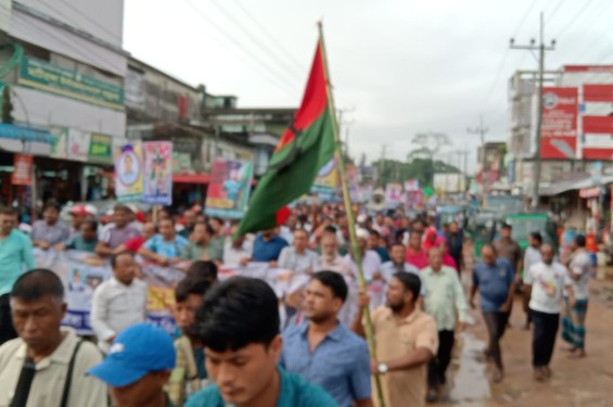 মাটিরাঙায় গণঅভ্যুত্থানের বর্ষপূর্তি উপলক্ষে বিএনপির বর্ণাট্য মিছিল
