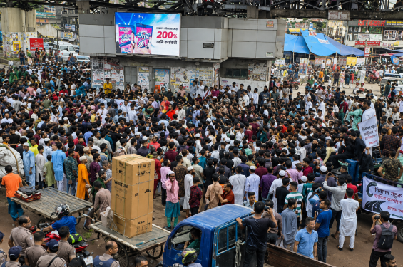 শিশু রামিসা হত্যার বিচার দাবিতে মিরপুরে বিক্ষোভ