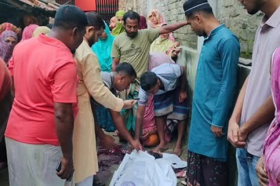 বেনাপোলে নিজ বাড়িতে কসাইকে জবাই করে হত্য