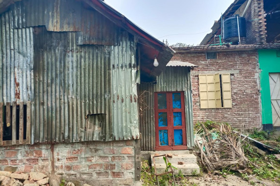 বাউফল প্রেসক্লাবের সাবেক সভাপতির বাড়িতে গভীর রাতে হামলা
