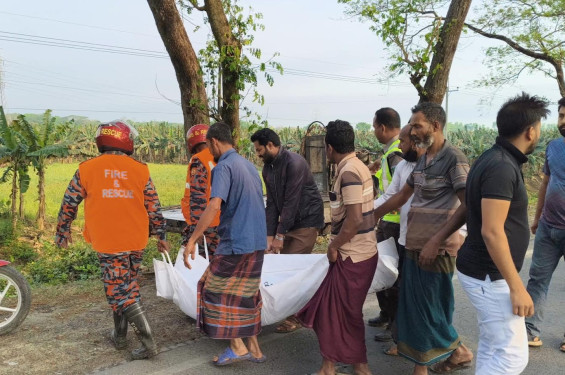 শৈলকুপায় নসিমন ও কাভার্ড ভ্যানের সংঘর্ষে কাচামাল ব্যবসায়ী নিহত
