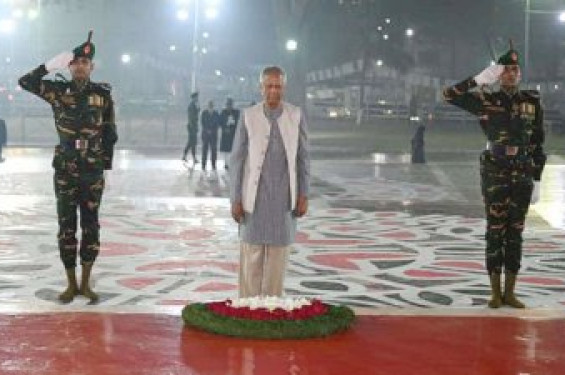 ভাষাশহীদদের প্রতি শ্রদ্ধা জানালেন প্রধান উপদেষ্টা