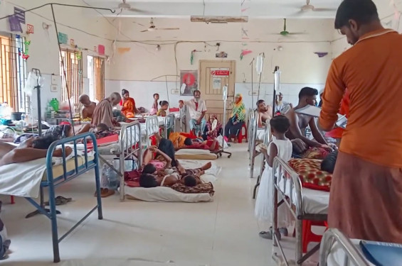 জরার্জীণ ভবন আর জনবল সংকটে মোংলা উপজলো স্বাস্থ্য কমপ্লক্সে