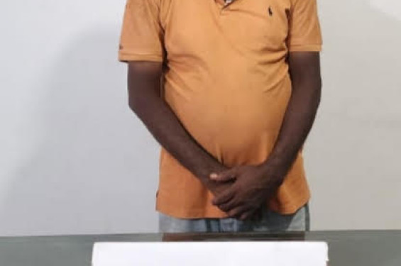 বাঁশখালীতে আবারো মাদক চোরাকারবারি গ্রেফতার করল সেনাবাহিনী