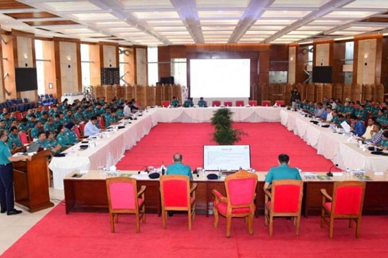 বাসায় তল্লাশি চালিয়ে আওয়ামী সন্ত্রাসী গ্রেফতারের নির্দেশ