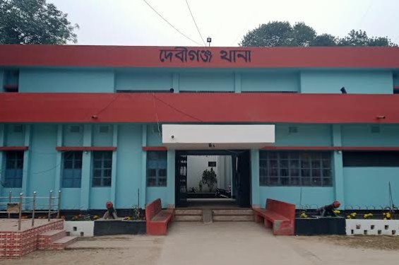 পঞ্চগড়ে সন্ত্রাস বিরোধী মামলায় আওয়ামীলীগের নেতাদের সাথে ফেসে গেলেন জামায়াতের নেতারাও