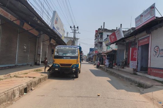 গরমে পুড়ছে মোংলা, অতিষ্ঠ জনজীবন!