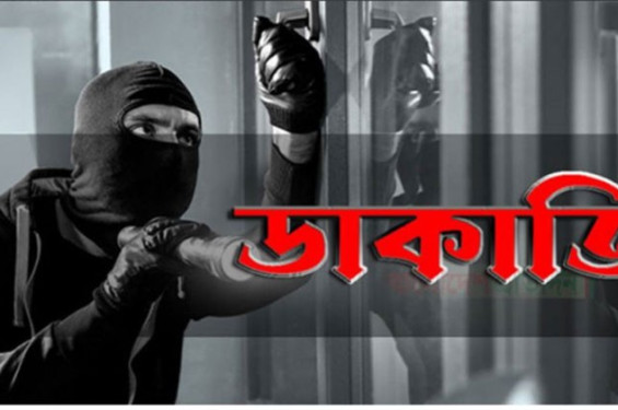 নবীনগরে প্রবাসীর বাসা থেকে টাকা ও স্বর্ণালংকার লুট