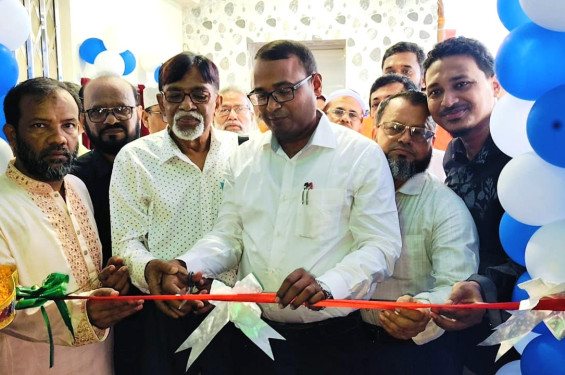 লক্ষ্মীপুর পৌরসভার নিজস্ব ভবনে কার্যক্রমের উদ্বোধন