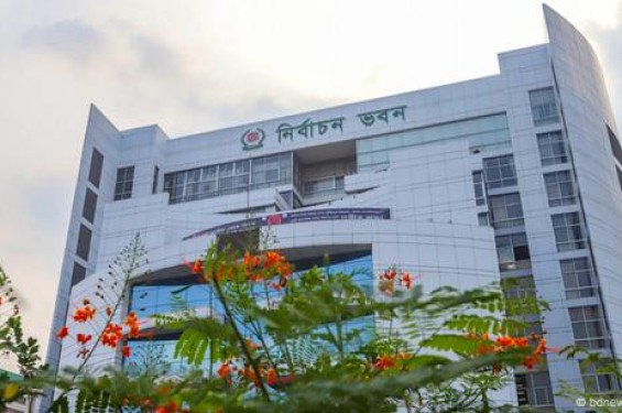 আতঙ্কে তিন নির্বাচনের কুশলীরা