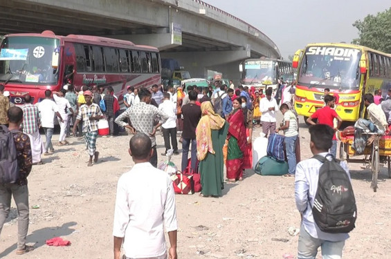 ভোগান্তি এড়াতে আগেই শহর ছাড়ছে মানুষ