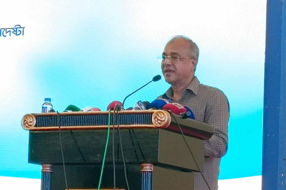 জনগণের আশা-আকাঙ্ক্ষা পূরণে কাজ করুন, পুলিশকে স্বরাষ্ট্র উপদেষ্টা