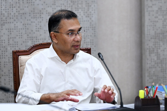 দেশব্যাপী এক লাখ স্বাস্থ্যকর্মী নিয়োগ করা হবে : প্রধানমন্ত্রী