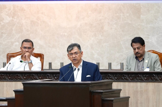 পর্যটকদের নিরাপত্তায় ট্যুরিস্ট পুলিশের সক্ষমতা বাড়ছে : স্বরাষ্ট্রমন্ত্রী