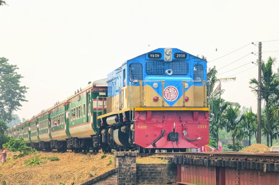 ঈদযাত্রায় চলবে অতিরিক্ত ১০ ট্রেন