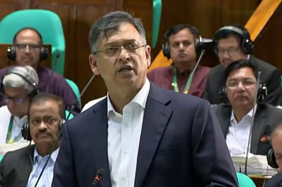 সিইসি শপথ ভঙ্গ করেছেন : সংসদে স্বরাষ্ট্রমন্ত্রী