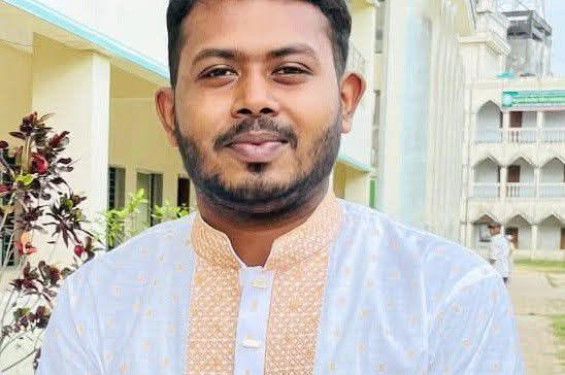 লোহাগাড়ায় যুবদল নেতাকে তুলে নিয়ে মারধরের অভিযোগ এনসিপি নেতা জহিরসহ ৭ জনের  বিরুদ্ধে মামলা