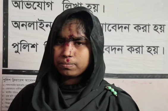 রাউজানে মিলাদুন্নবীর খাবার খেয়ে চাঁদা দাবি: না পেয়ে ৪ নারীকে পিটিয়ে আহত