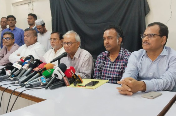 ফ্যাসিস্টরা আরও বড় ফ্যাসিস্ট হয়ে ফিরে আসার হুমকি দিচ্ছে: রিজভী