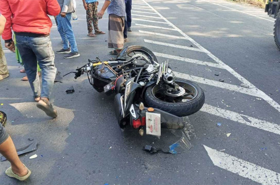গাজীপুরে মোটরসাইকেল দুর্ঘটনায় নিহত ৩