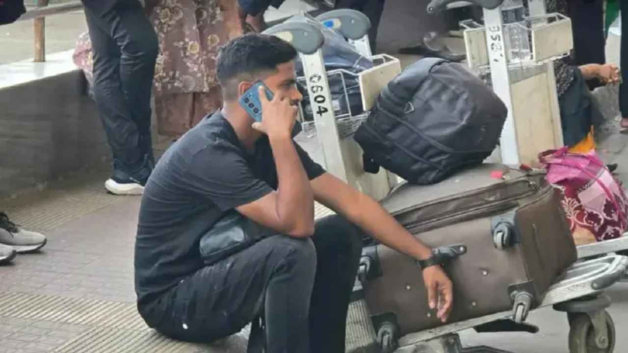 ফ্লাইট বাতিল ভোগান্তিতে হাজার হাজার যাত্রী