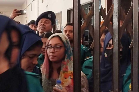 এবার প্রতারণার মামলায় গ্রেপ্তার মডেল মেঘনা আলম