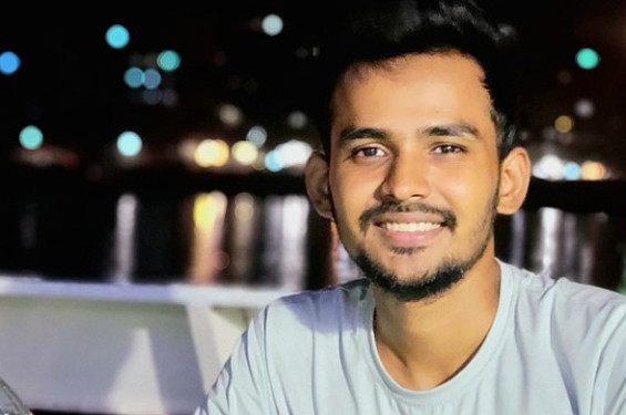গুজব নিয়ে উপদেষ্টা আসিফ মাহমুদ লিখলেন ‘সোর্স: চালাইদেন’